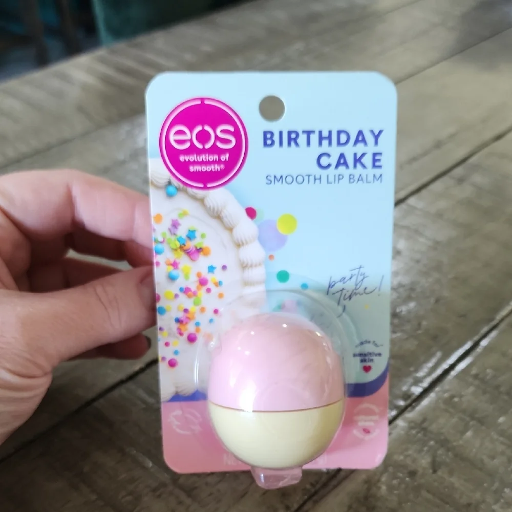 NWT EOS Birthday Cake Lip Balm Sphere